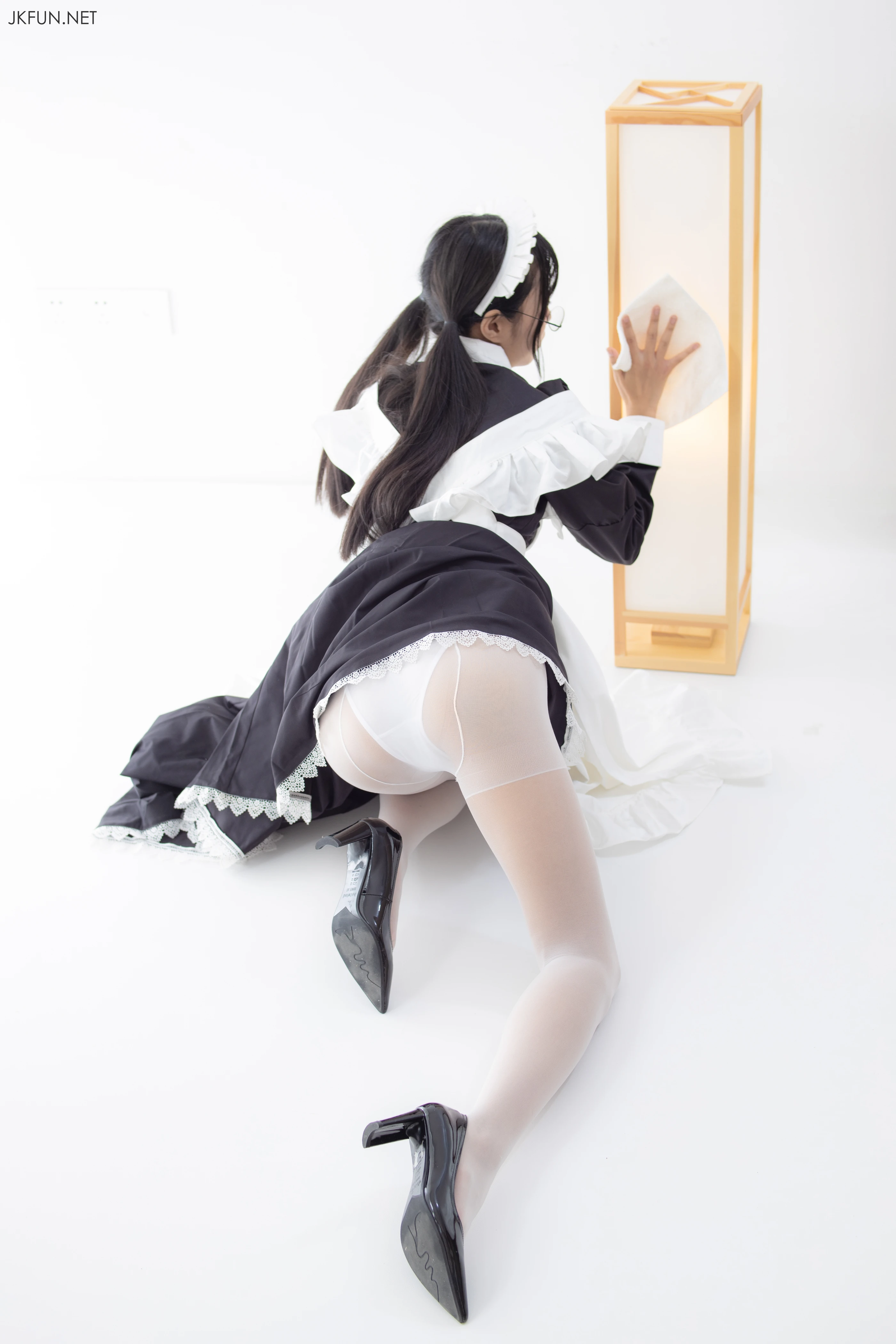森萝财团 [JKFUN-017] 眼镜白丝女仆 [127P 1V]插图5